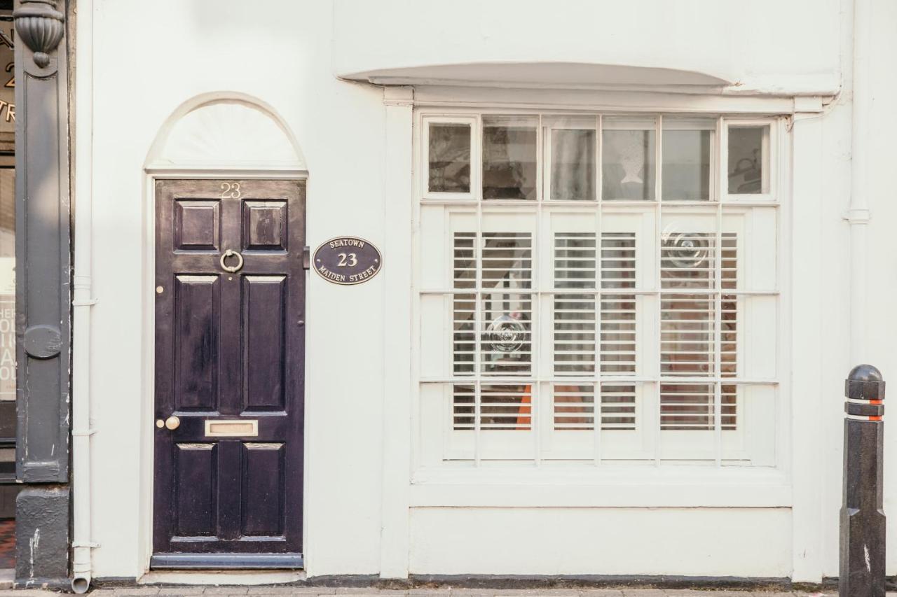 Seatown, Beautiful Townhouse In Central 韦茅斯 外观 照片